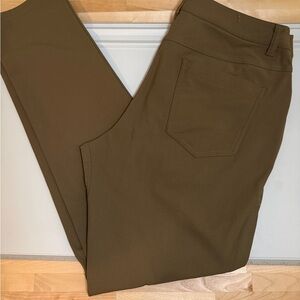 lululemons ABC slim pants W32” L30”. Brown. Great Condition
